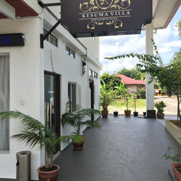 New Kesuma Villa Exclusive Stay Parit Raja Ngoại thất bức ảnh